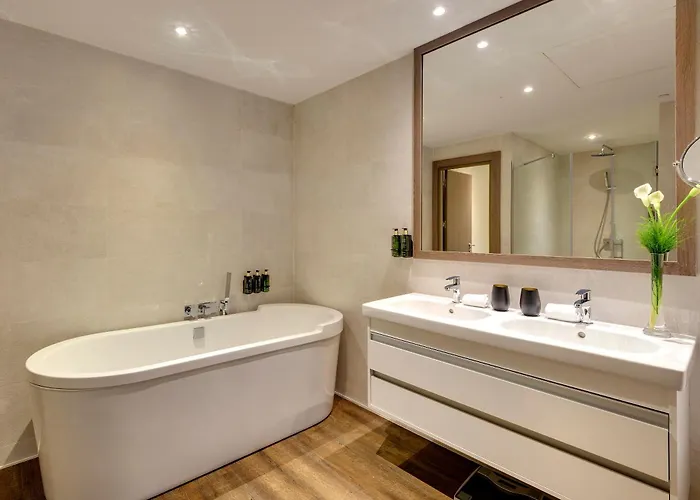 Melia Madrid Serrano